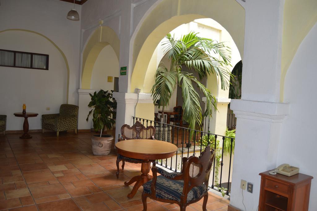 Meson Del Mar
